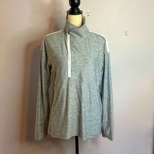 Under ARMOUR Lightweight asymmetrical zip up pullover sweatshirt M